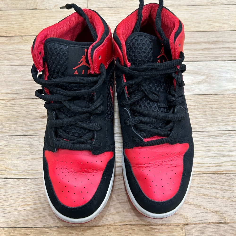 Jordan's size 5 big kids
